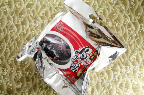 鹿茸烏骨雞