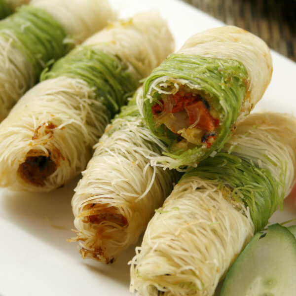 九層塔蔬菜龍鬚卷 (素)