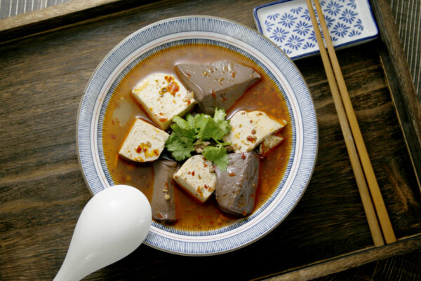 麻辣鴨血臭豆腐